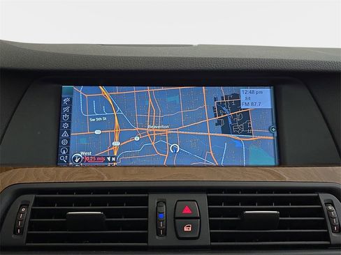 Used 2011 BMW 535i xDrive Sedan image 21