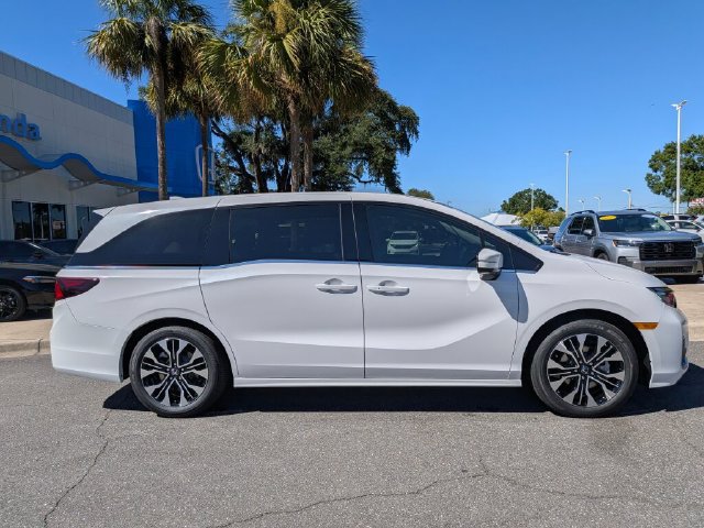 New 2027 Honda Odyssey Elite image 5