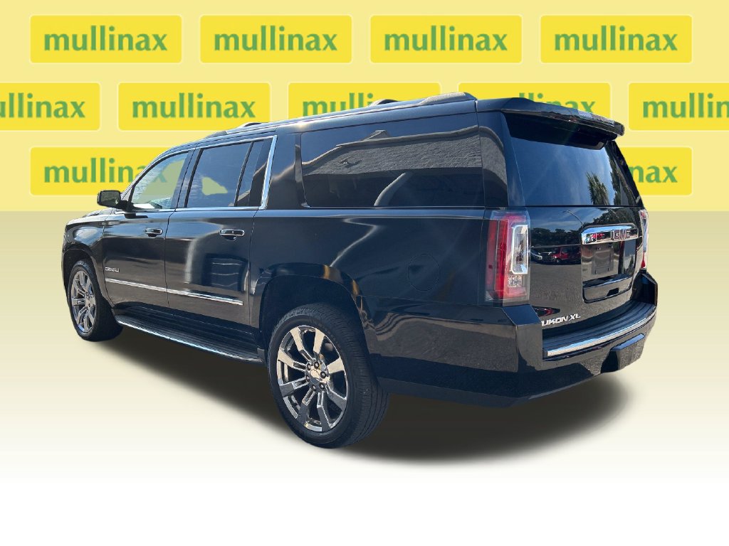 Used 2017 GMC Yukon XL Denali w/ Open Road Package RWD image 3
