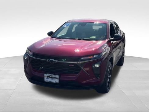 Certified 2024 Chevrolet Trax RS w/ Driver Confidence Package FWD image 2