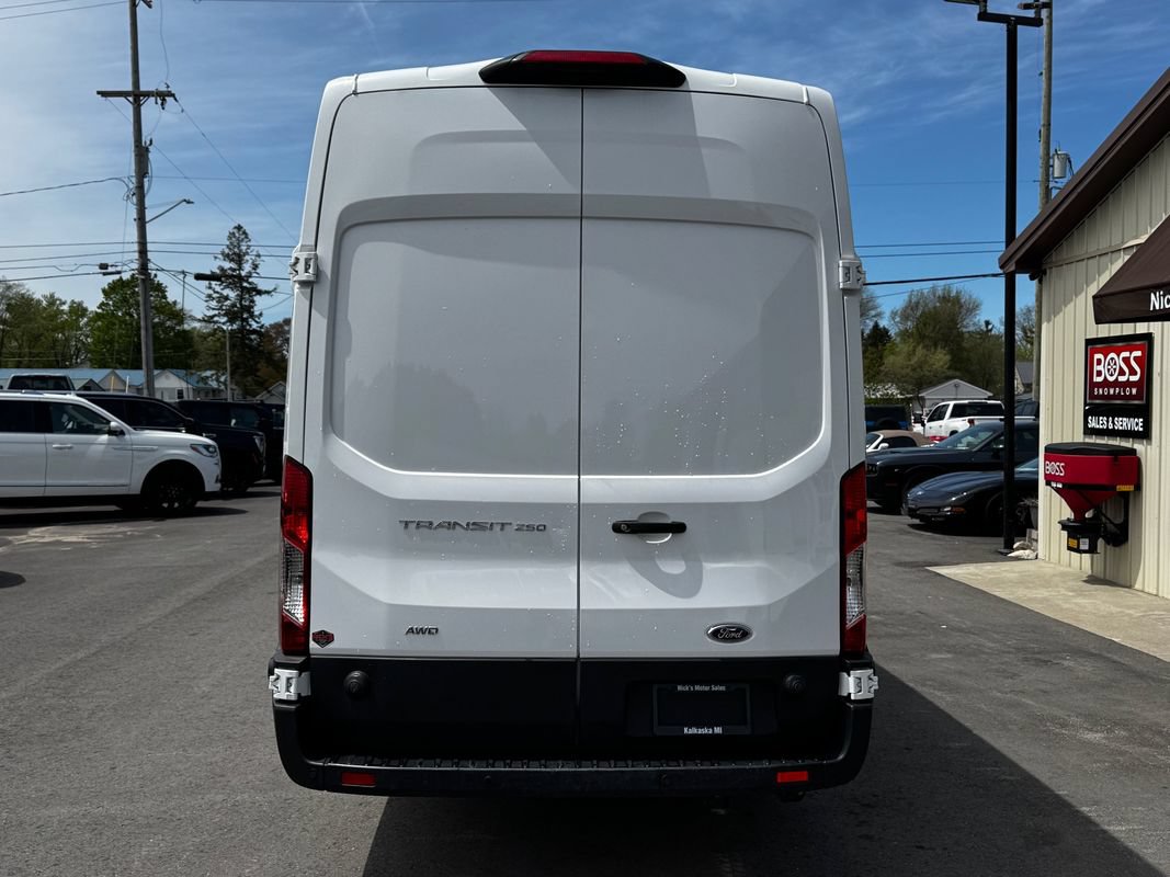 Used 2023 Ford Transit 250 148 High Roof Extended AWD w/ Load Area Protection Package image 5