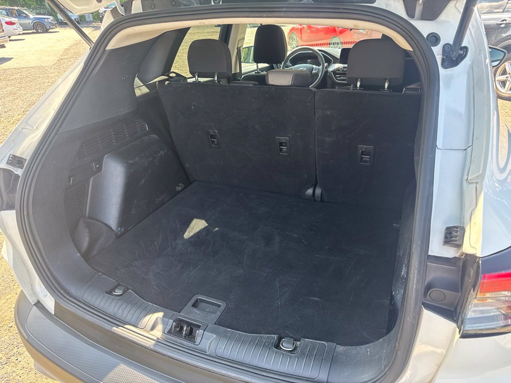 Used 2022 Ford Escape SE FWD image 44