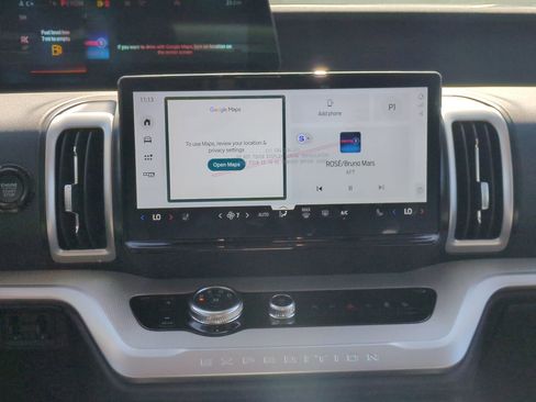 New 2026 Ford Expedition Active AWD/4WD image 18