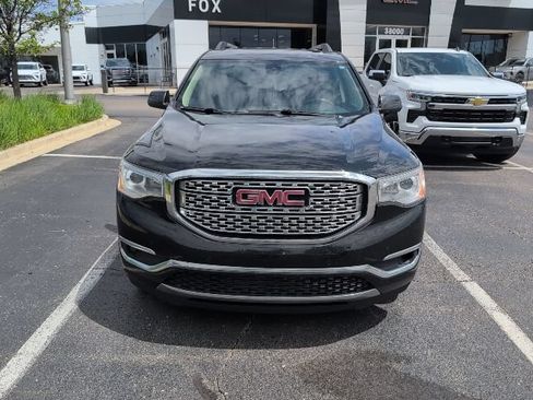 Used 2018 GMC Acadia Denali AWD/4WD image 2
