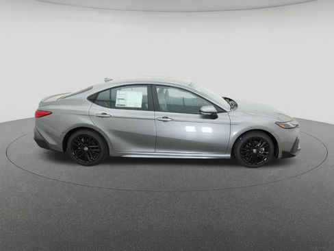 New 2026 Toyota Camry SE image 11