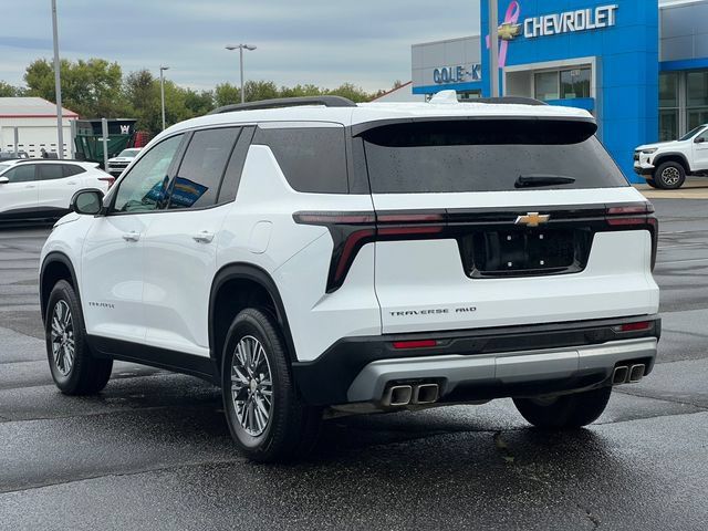 Used 2026 Chevrolet Traverse LT AWD/4WD image 11