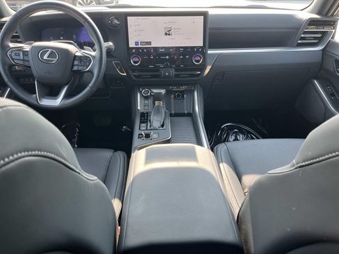 Used 2025 Lexus GX 550 w/ Accessory Package (Z1) AWD/4WD image 12