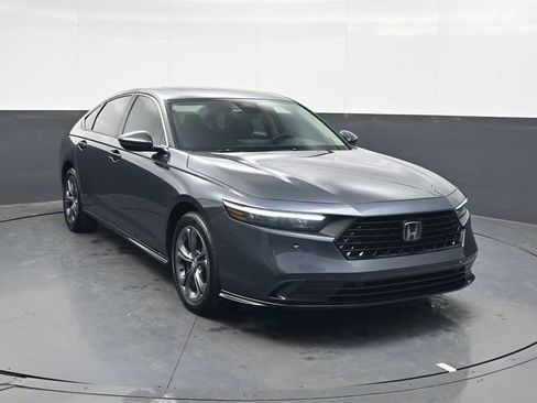 Used 2024 Honda Accord EX-L image 2