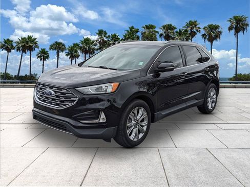 Used 2019 Ford Edge Titanium w/ Cargo Accessory Package image 4