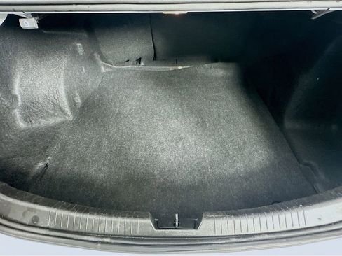 Used 2024 Chevrolet Malibu LT image 32