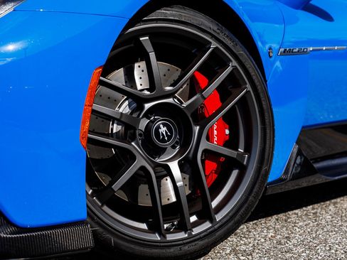 Used 2022 Maserati MC20 Coupe image 23