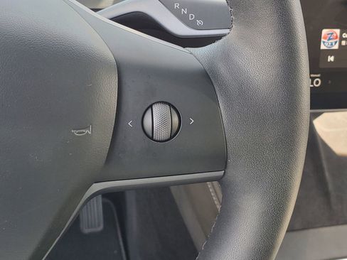 Used 2024 Tesla Model Y Long Range image 24