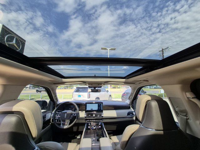 Used 2024 Lincoln Navigator Reserve AWD/4WD image 25