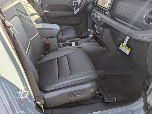 New 2026 Jeep Wrangler Unlimited Sahara AWD/4WD image 33