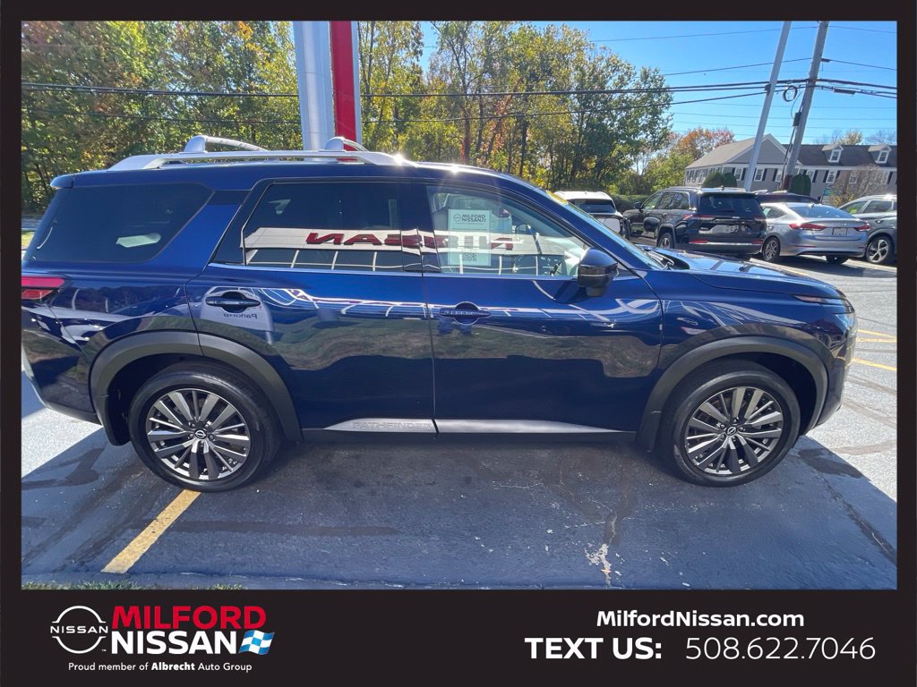 Certified 2023 Nissan Pathfinder SL w/ SL Premium Package AWD/4WD image 6
