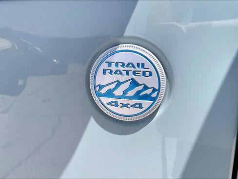 Used 2024 Jeep Wrangler Unlimited Sahara AWD/4WD image 10