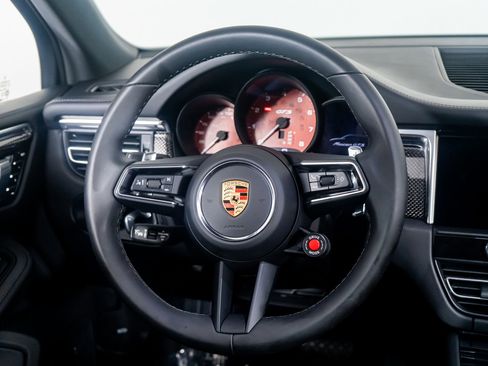 Used 2024 Porsche Macan GTS image 37