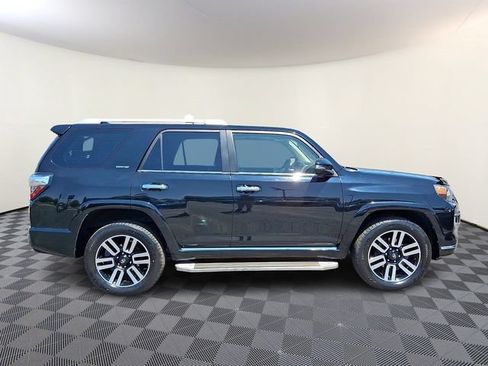 Used 2022 Toyota 4Runner Limited AWD/4WD image 7