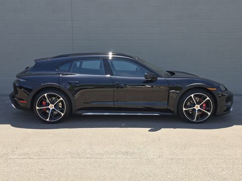 New 2026 Porsche Taycan 4S AWD/4WD image 7
