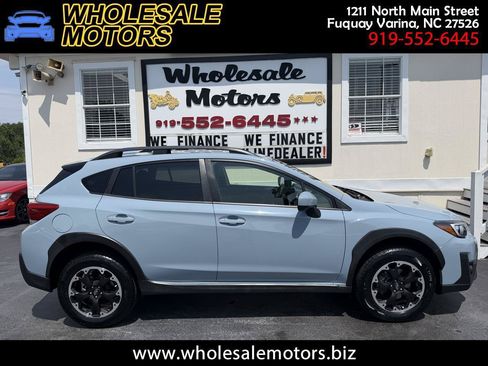 Used 2022 Subaru Crosstrek 2.0i Premium AWD/4WD image 1