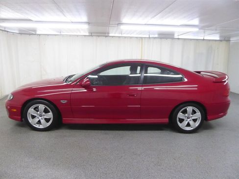 Used 2004 Pontiac GTO w/ Limited Edition Pulse Red RWD image 4