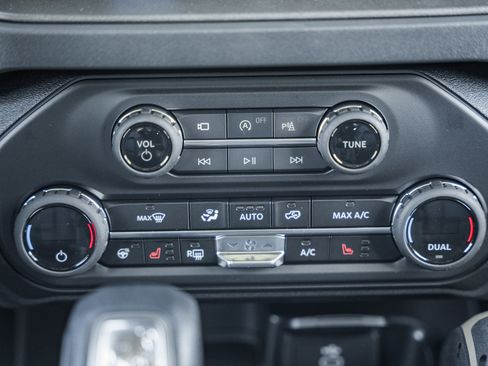 New 2026 Ford Bronco Badlands AWD/4WD image 26