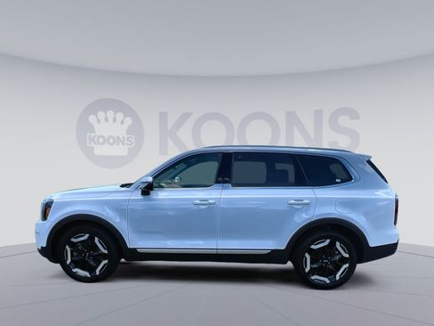 Used 2024 Kia Telluride EX w/ EX Captain's Chair Package AWD/4WD image 13