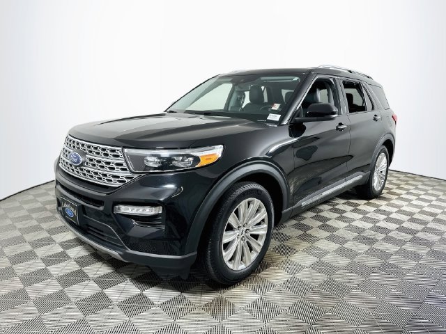 Used 2024 Ford Explorer Limited w/ Limited Technology Package RWD image 7