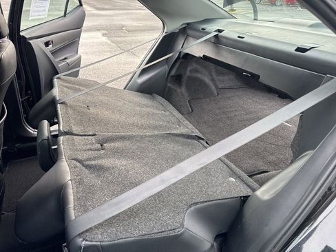 Used 2017 Toyota Corolla SE image 16