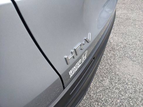 Used 2025 Honda HR-V LX image 14