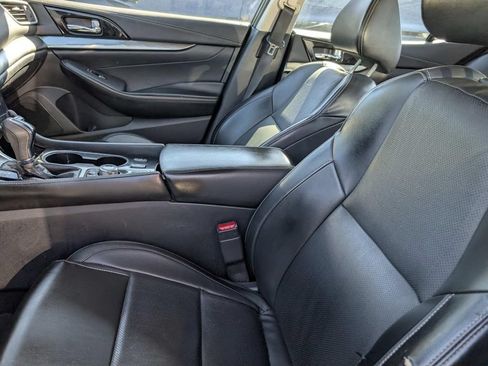 Used 2022 Nissan Maxima SV w/ Floor Mat Group FWD image 14