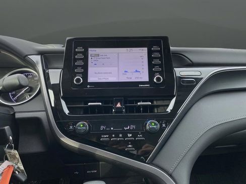 Used 2023 Toyota Camry LE image 7