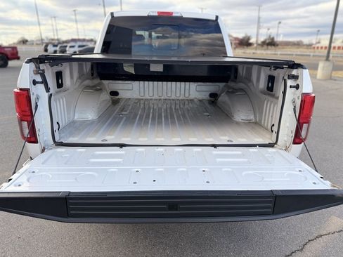 Used 2018 Ford F150 Platinum w/ Equipment Group 701A Luxury image 10