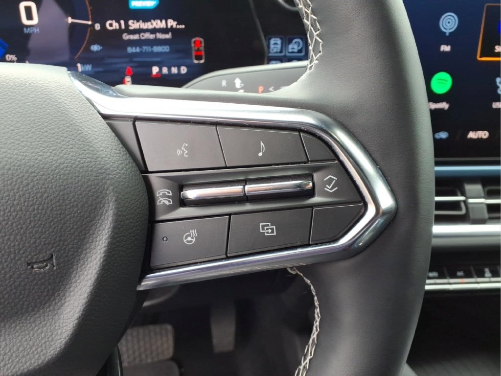 Certified 2024 Chevrolet Equinox EV LT FWD image 15