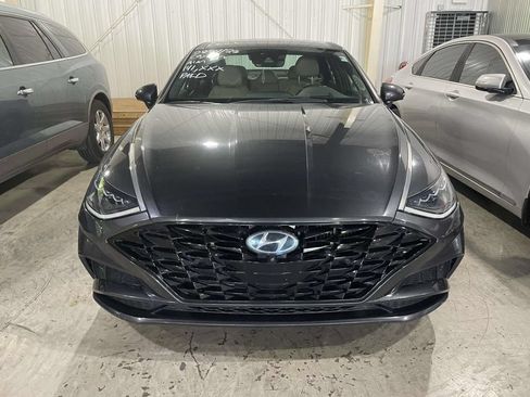 Used 2020 Hyundai Sonata Limited w/ Cargo Package FWD image 2