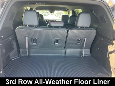 Used 2026 Chevrolet Traverse Z71 w/ Driver Confidence Package AWD/4WD image 12