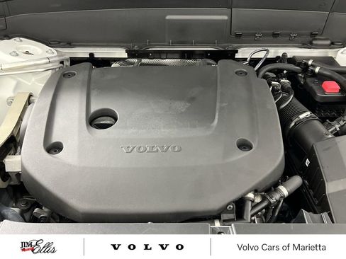 Used 2024 Volvo XC90 B6 Plus image 17