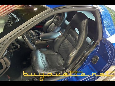 Used 2002 Chevrolet Corvette Coupe w/ Preferred Equipment Group2 image 17