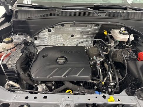 Used 2025 Chevrolet TrailBlazer LT FWD image 36