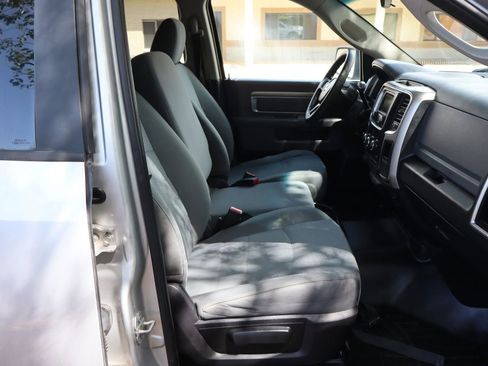 Used 2017 RAM 2500 SLT AWD/4WD image 22