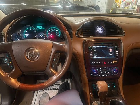 Used 2015 Buick Enclave Leather image 7