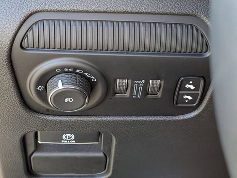 Used 2024 Jeep Wagoneer Series II AWD/4WD image 26
