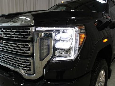 Used 2022 GMC Sierra 2500 Denali w/ Denali Ultimate Package AWD/4WD image 33