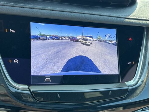 Used 2023 Cadillac XT6 Premium Luxury AWD/4WD image 19