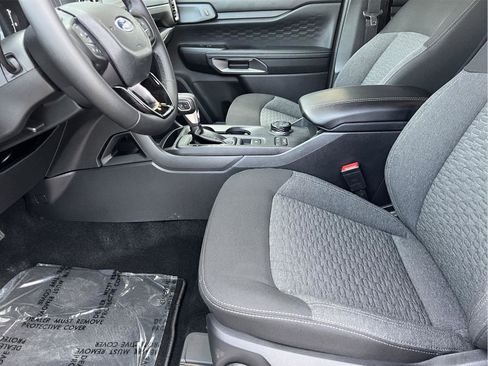 Used 2025 Ford Ranger XLT w/ FX4 Off-Road Package image 8