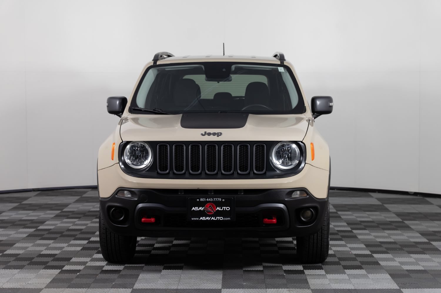Used 2015 Jeep Renegade Trailhawk w/ Popular Equipment Group AWD/4WD image 10