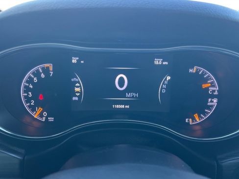 Used 2021 Jeep Grand Cherokee Limited w/ Luxury Group II image 26