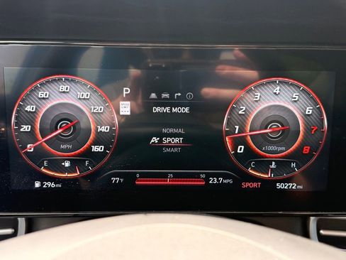 Used 2024 Hyundai Elantra SEL FWD image 19