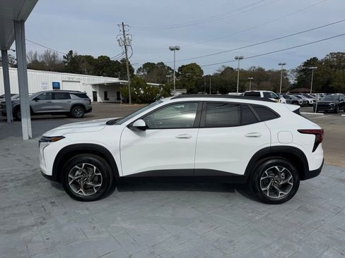 New 2026 Chevrolet Trax LT w/ Driver Confidence Package image 4