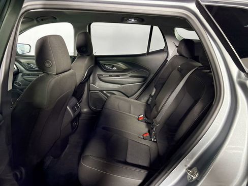 Used 2024 GMC Terrain SLE image 19